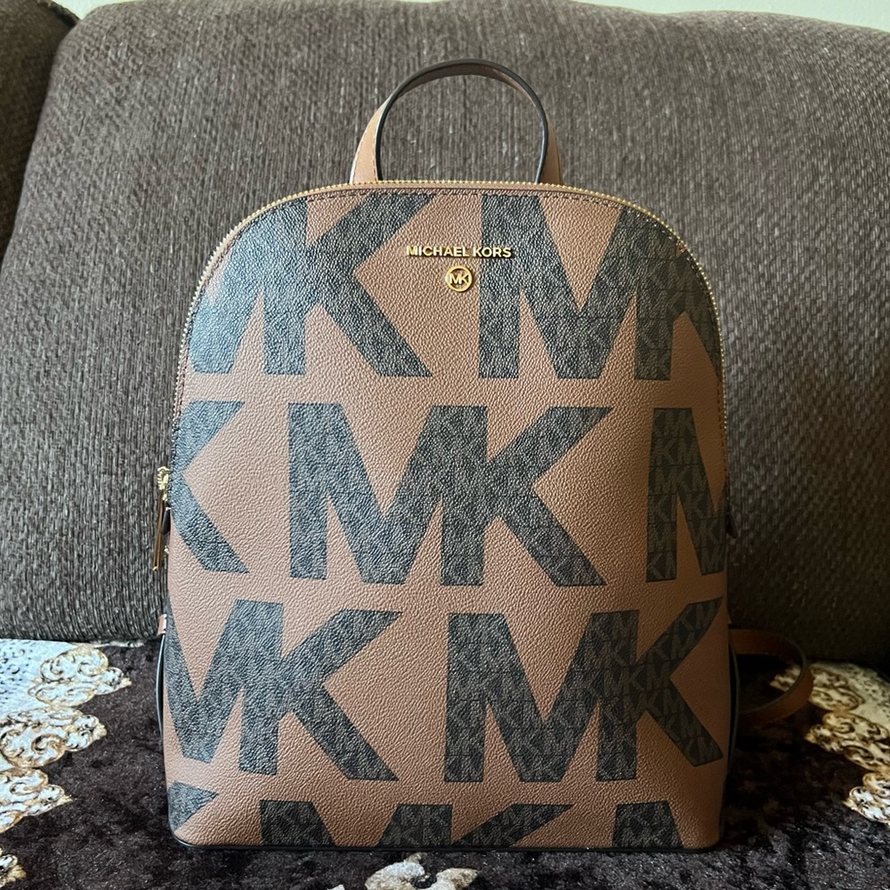 MICHAEL KORS Graphic Logo Cindy Gold-Tone Hardware Adjustable Straps Backpack